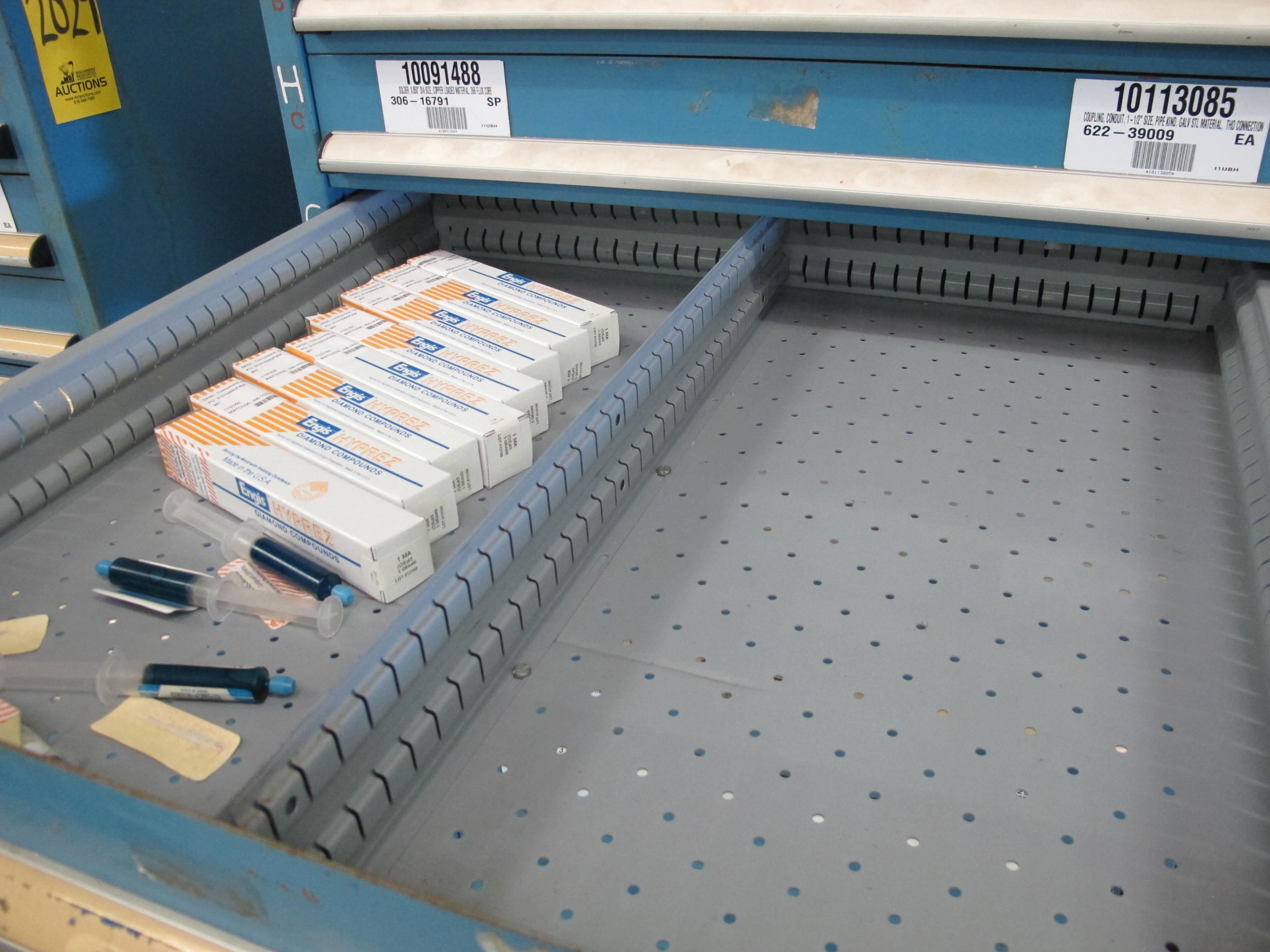 LISTA HEAVY DUTY 10-DRAWER PARTS CABINET W/ CONTENTS (W-44) LOADING & HANDLING FEE $25-